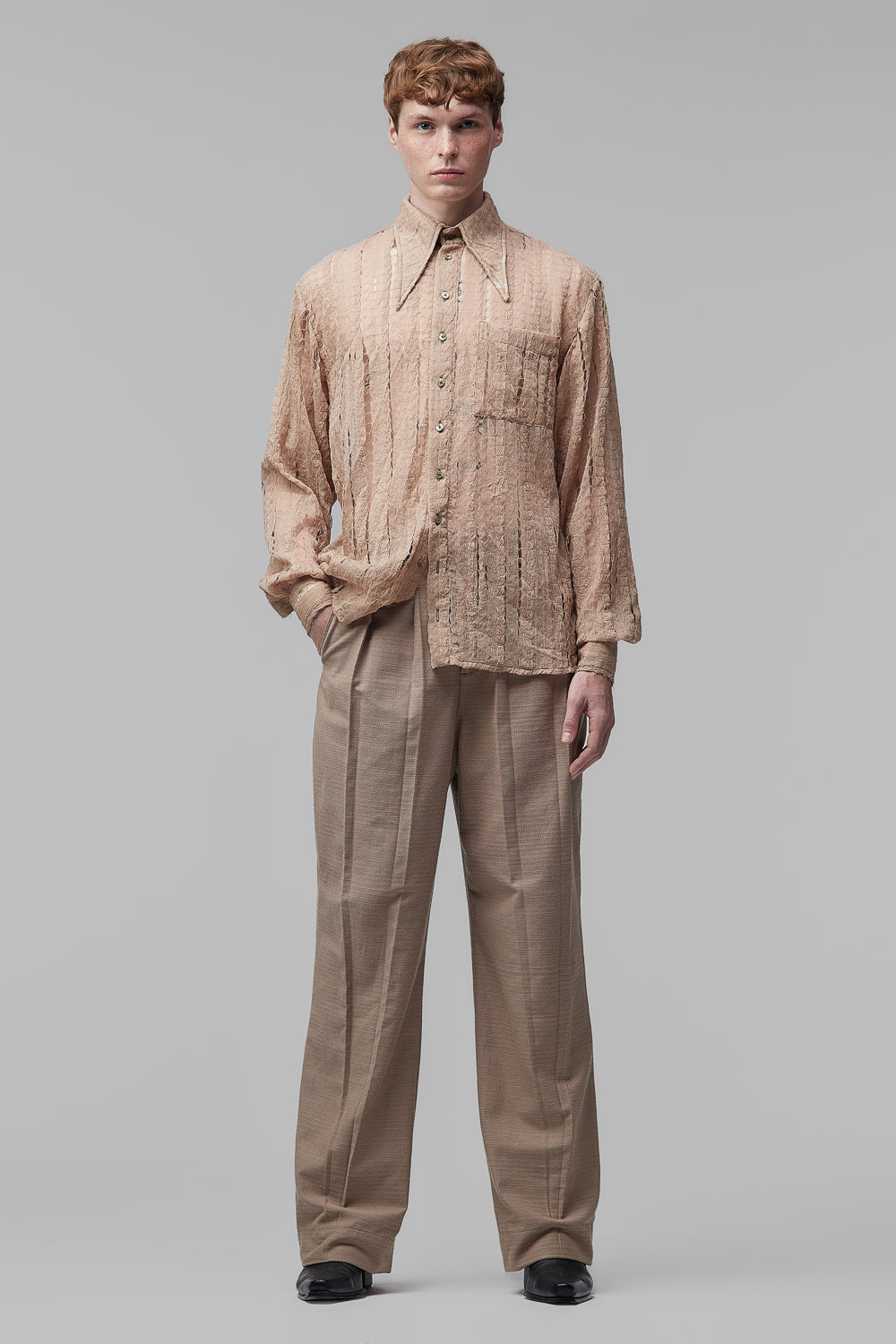 Camisa de Mangas Longas em Crepe de Seda Destruído e Reconstruído Bege