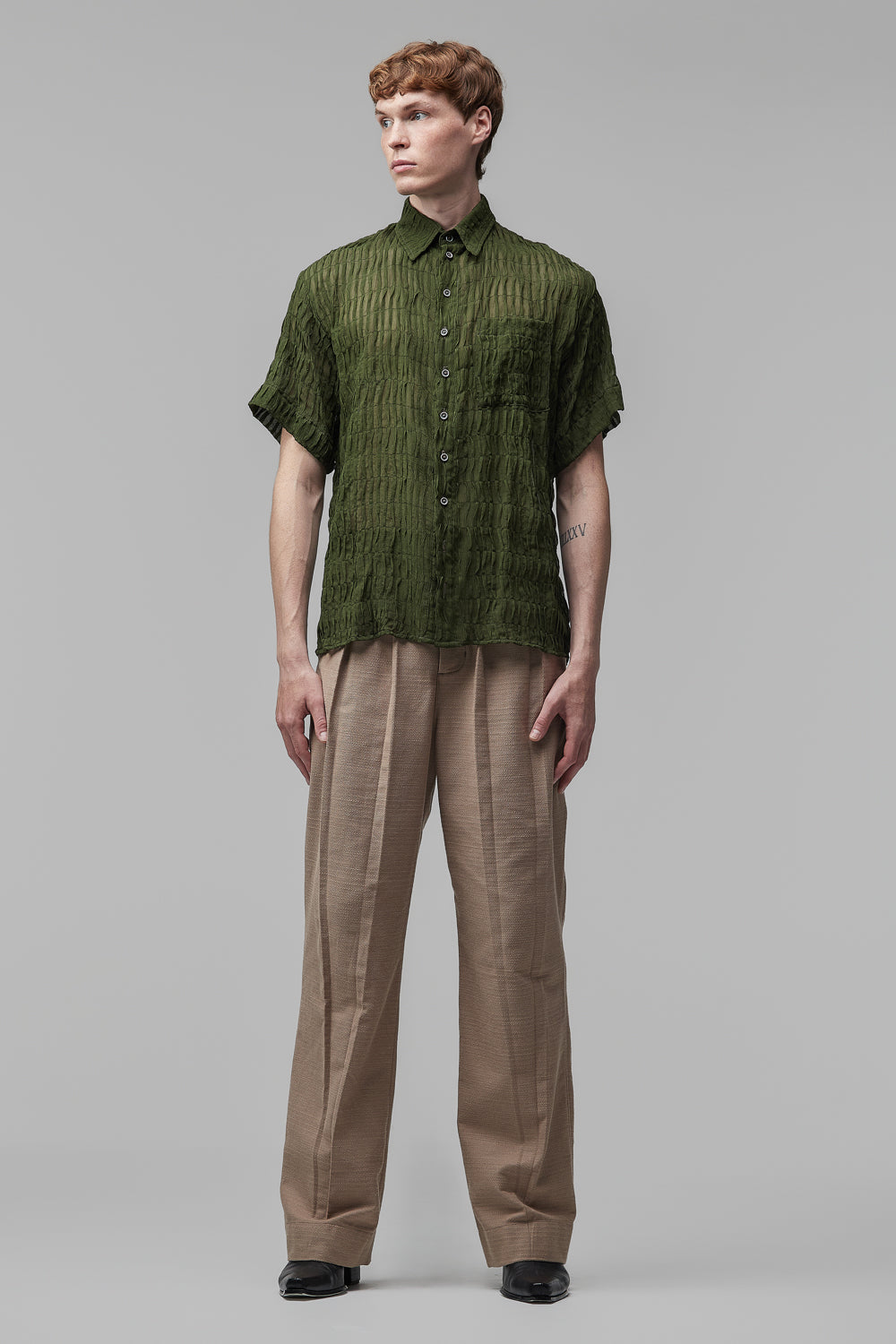 Camisa de Mangas Curtas em Chiffon de Seda Pregueado Verde-Musgo
