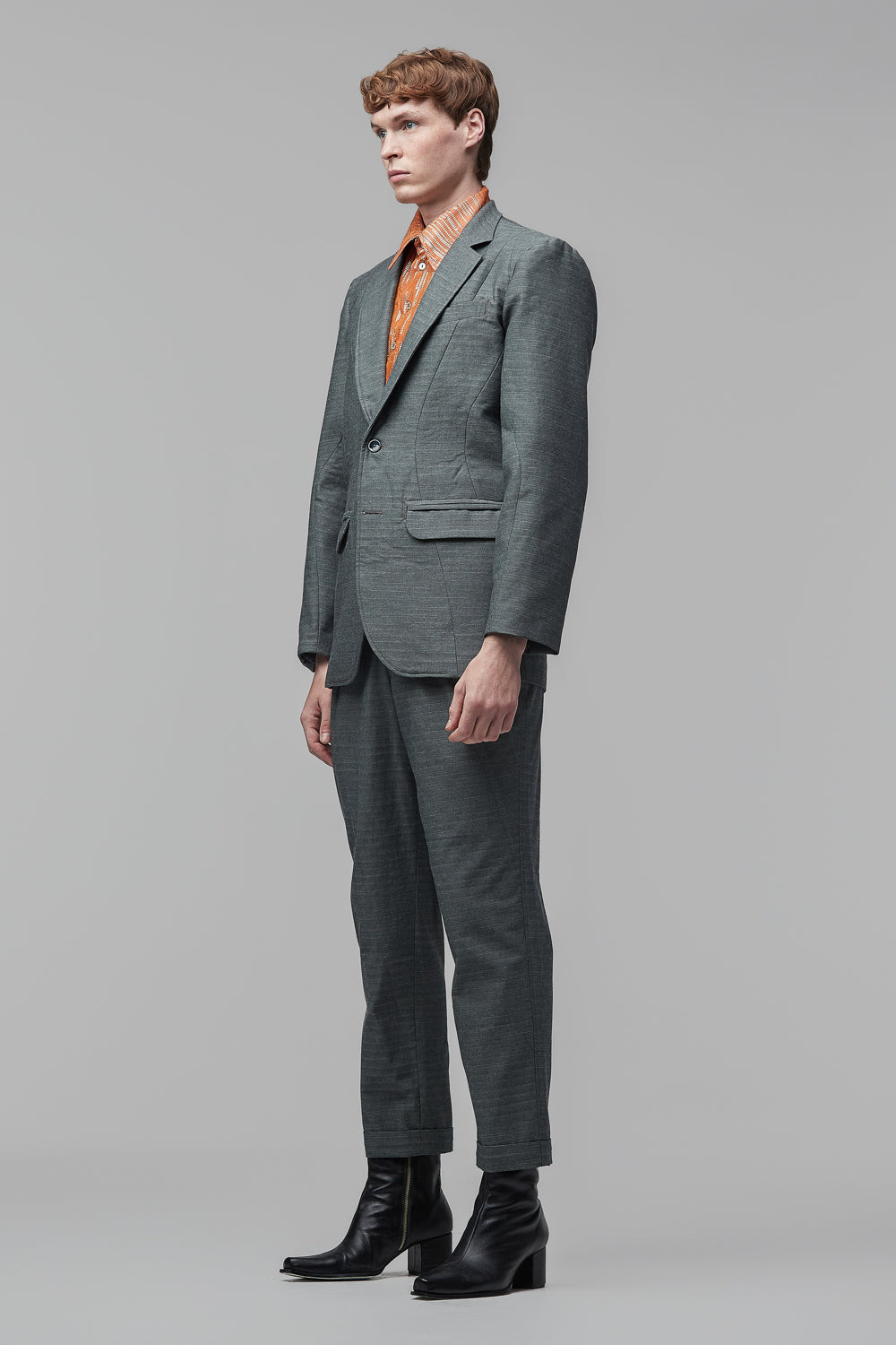 Blazer com Recortes Sinuosos - Verde Opaco