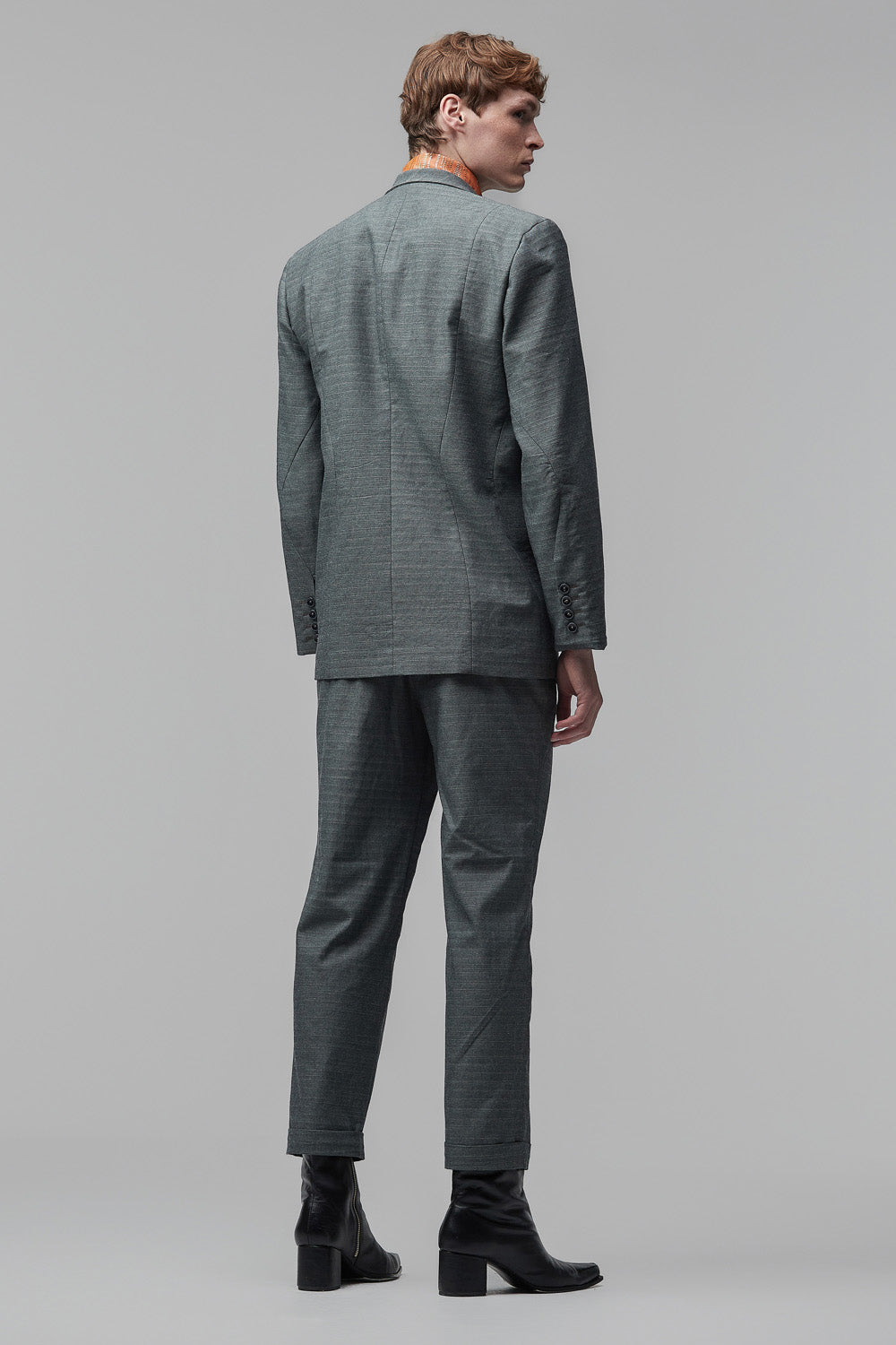 Blazer com Recortes Sinuosos - Verde Opaco