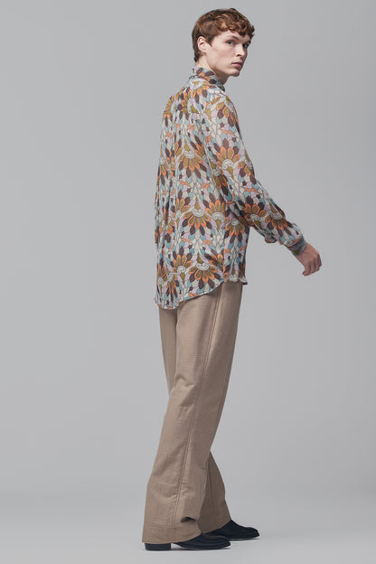 Camisa de Mangas Longas em Chiffon de Seda Estampado com Leques de Folhas Outonais