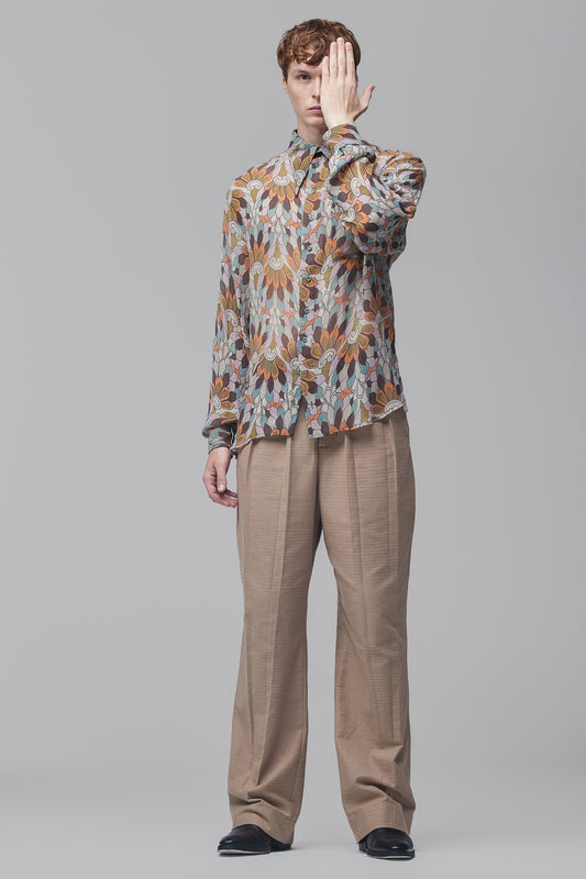 Camisa de Mangas Longas em Chiffon de Seda Estampado com Leques de Folhas Outonais
