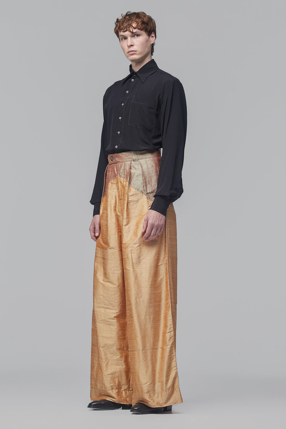 Pantalona com Pala Sinuosa em Shantungs de Seda Laranja-Claro e Changeant Menta e Goiaba