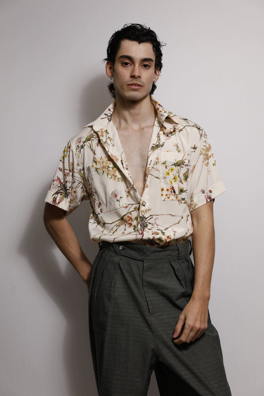 Camisa em Crepe de Chine Estampado com Cerejeiras - Off White