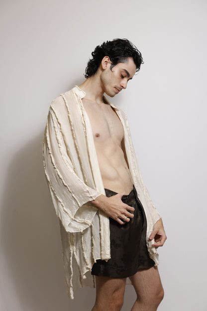 Robe em Chiffon Artesanal com Inserção de Casulos Naturais - Off White