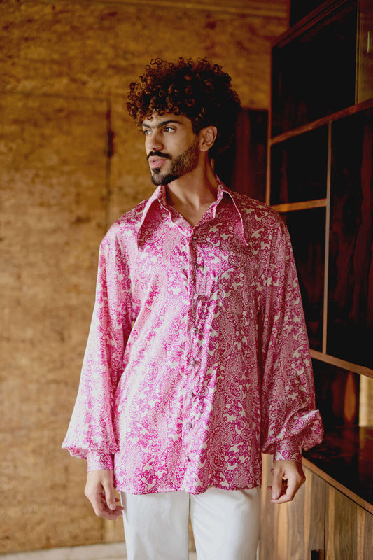 Camisa em Cetim de Seda Paisley - Off/ Magenta